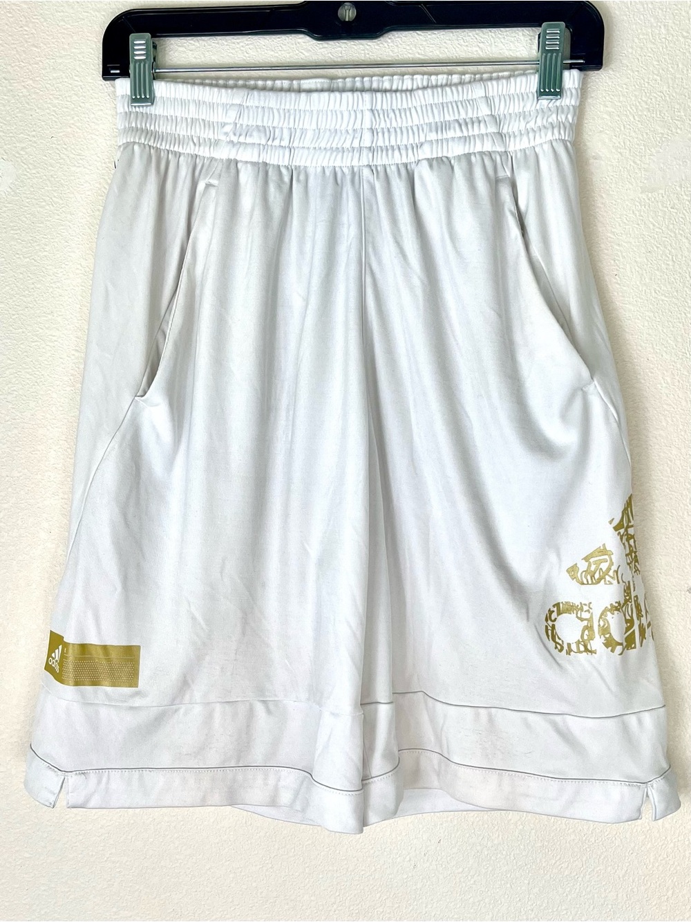 Adidas Climalite White Gold Athletic Basketball Shorts Men’s Medium